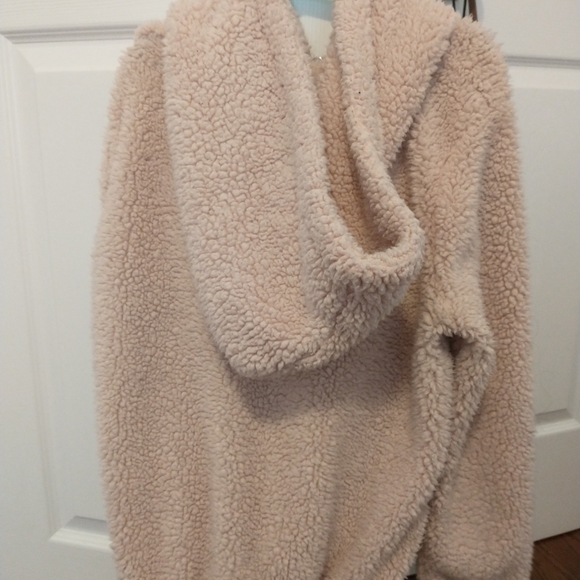 Pink Faux Wool Zip Up Hoodie With Pockets - Picture 2 of 3